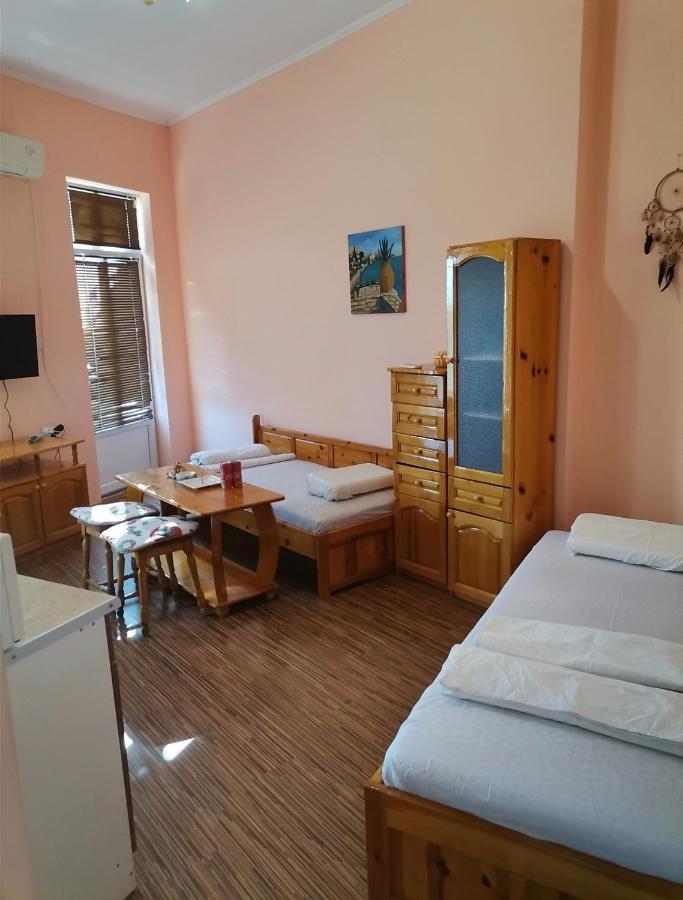 Matrona Guest House Balchik Exterior photo